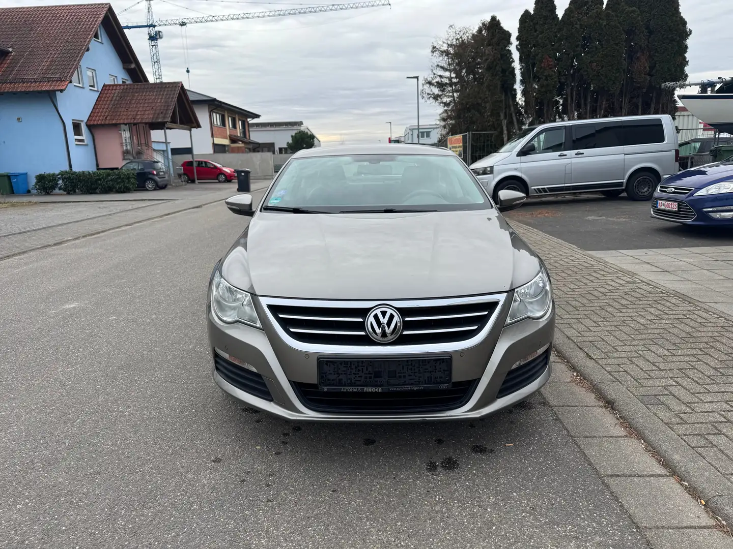 Volkswagen Passat CC 1,8 tsi Marrón - 1