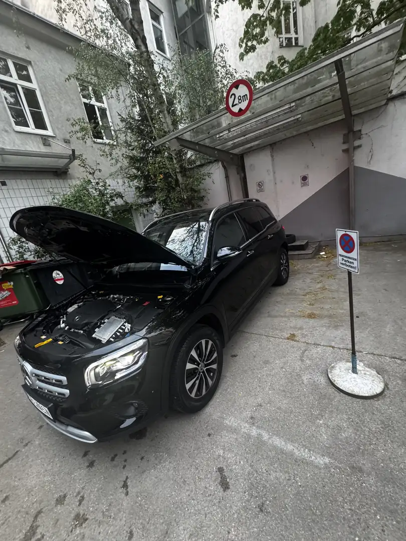 Mercedes-Benz GLB 200 d 4Matic 8G-DCT - 2