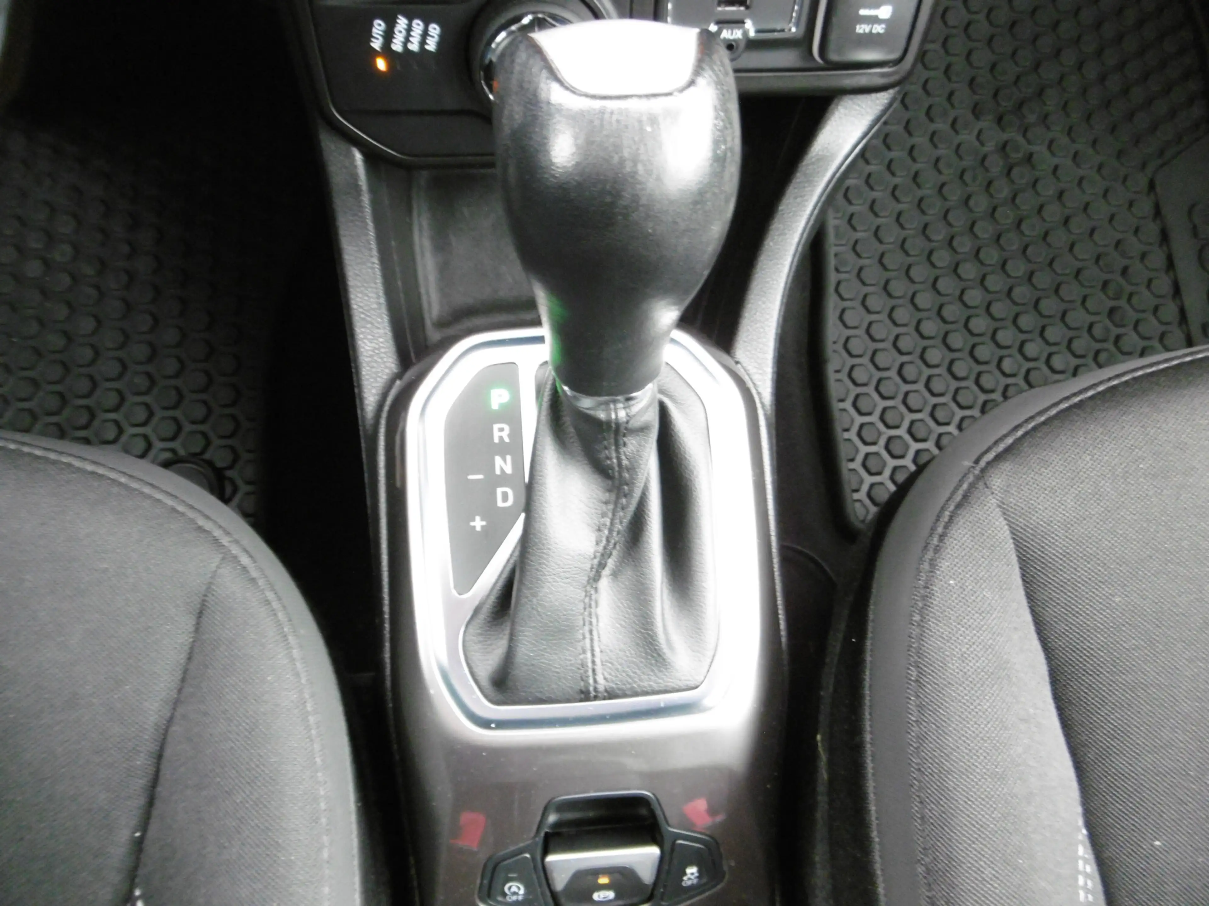 Jeep Renegade 2.0D Automatik Limited 4WD Kamera LED — photo 10