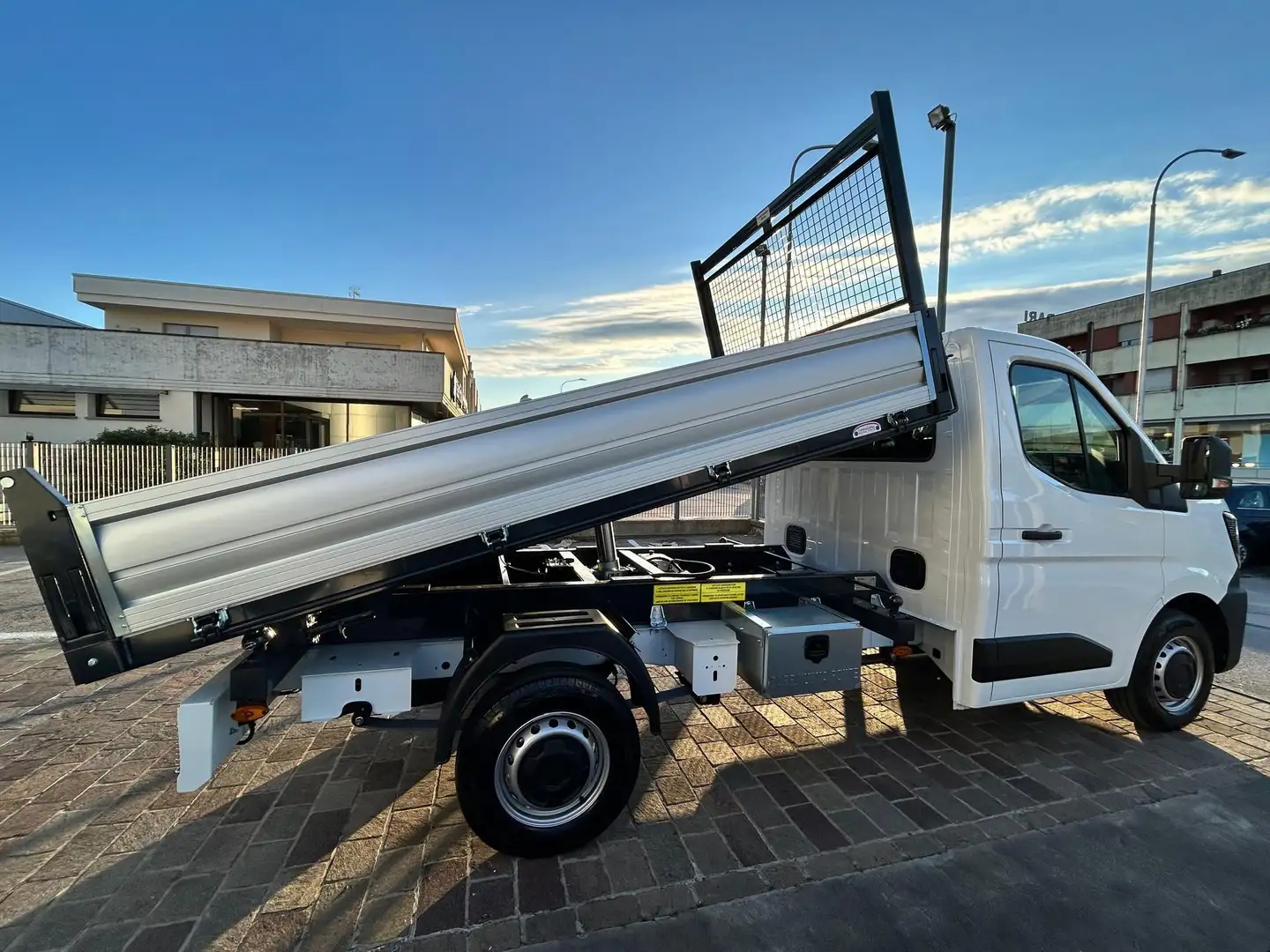 Renault Master Master Ribaltabile Trilaterale  T35 2.0 BluedCi 1 Blanc - 1