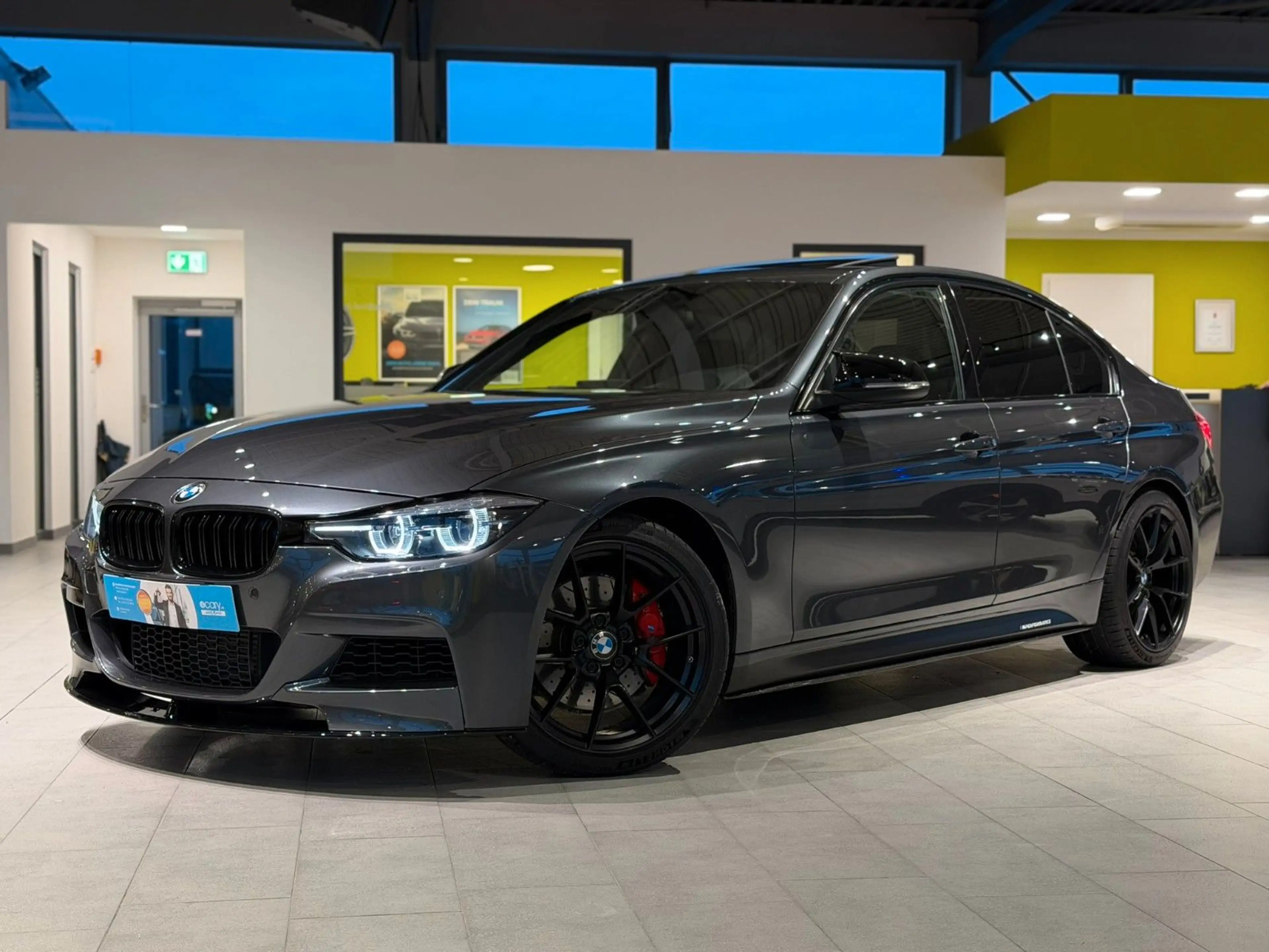 BMW 335 i M Paket *FORGED*MEMORY*SD*H/K*RFK*LHZ*