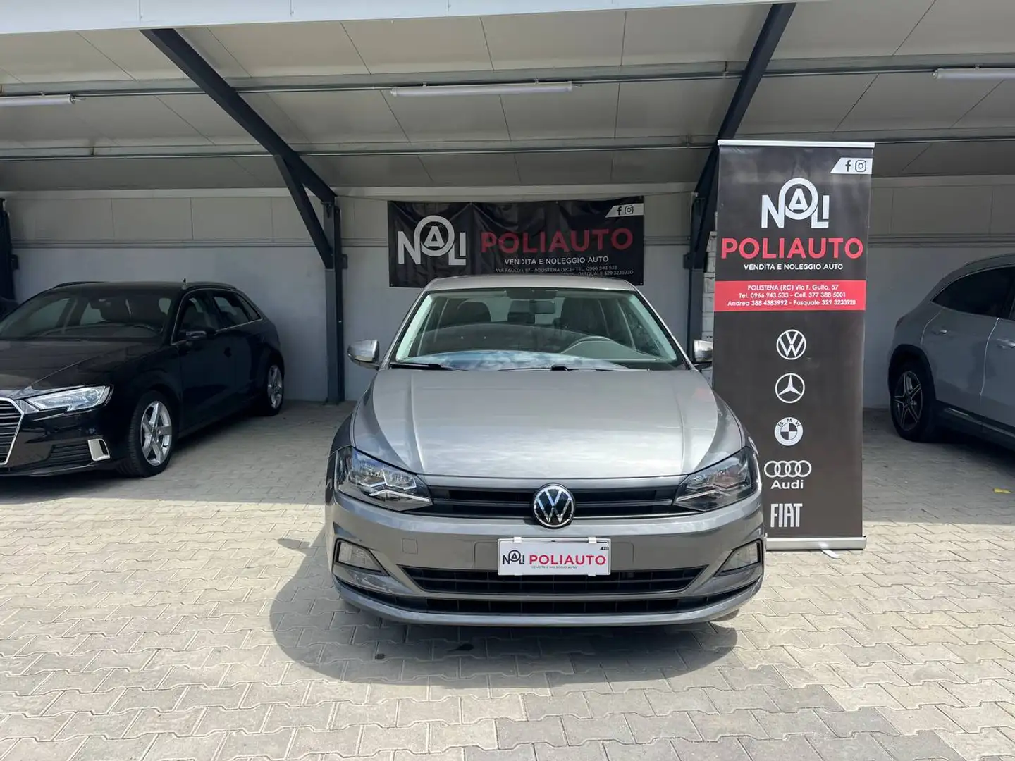 Volkswagen Polo POLO 1.0 TGI 5P HIGHLINE BLUEMOTION TECHNOLOGY Grau - 2