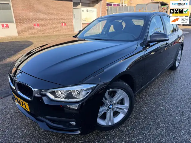 BMW 318 3-serie 318i 2017 HIGH EXECUTIVE AUTOMAAT NAP NAVI