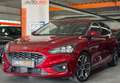 Ford Focus Lim. ST-Line*1.HAND*NUR 61TKM*LED*NAVI*PDC Rood - thumbnail 2
