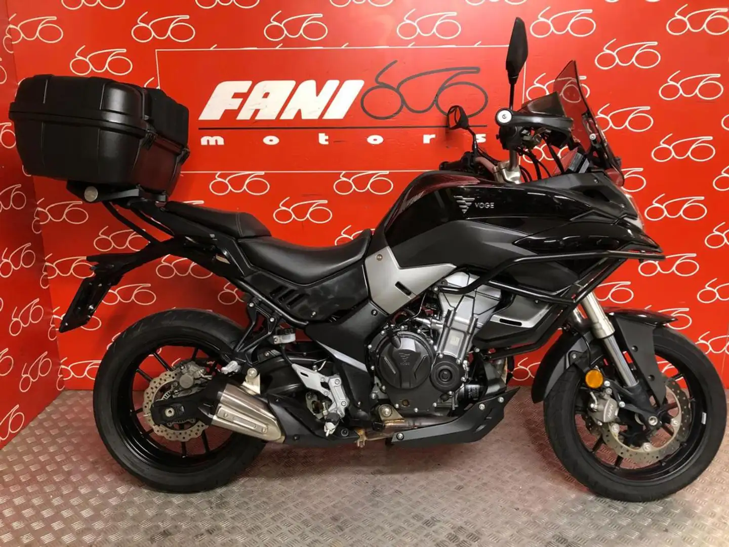 Voge 500DS . Nero - 1
