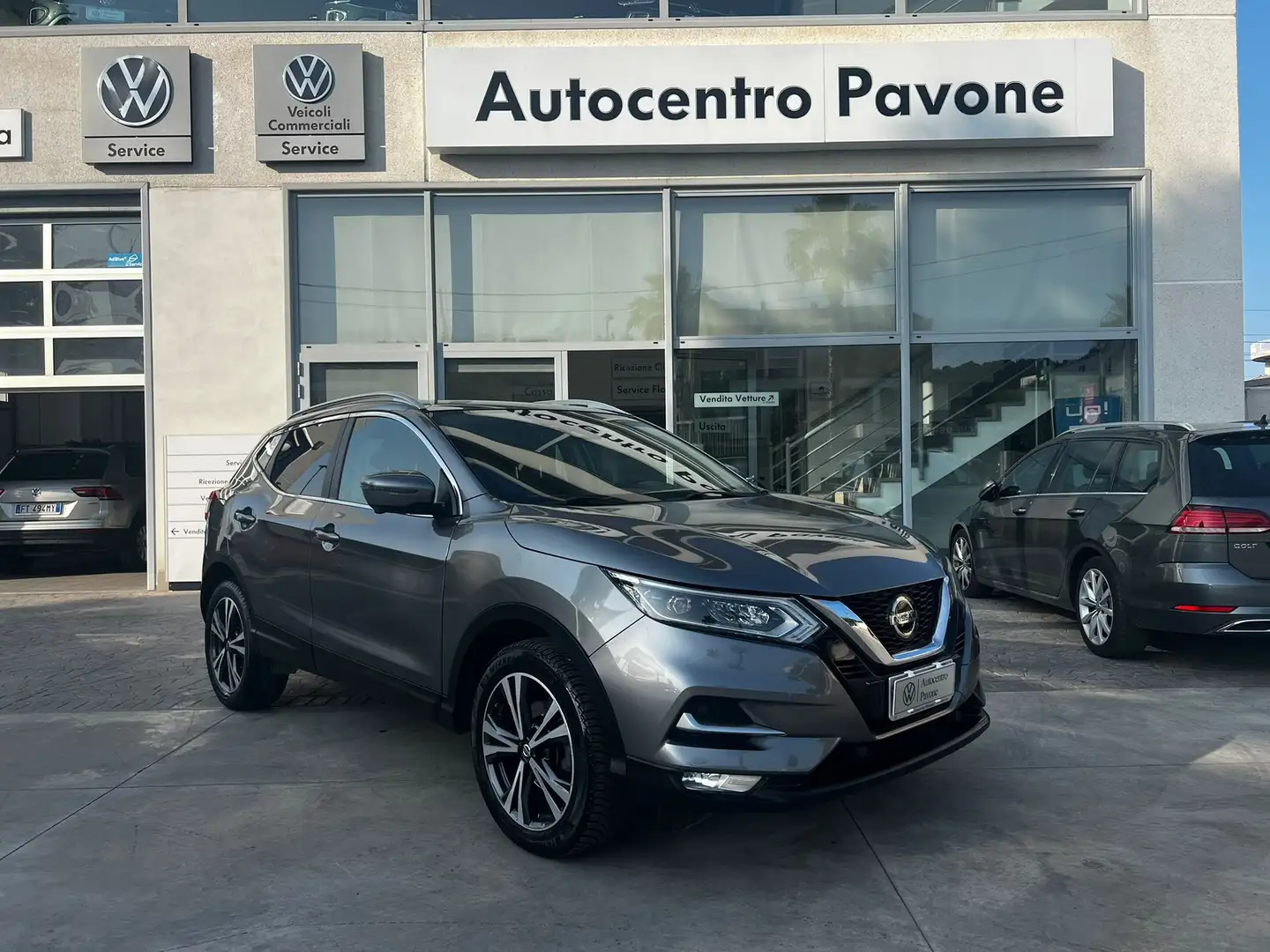 Nissan Qashqai 1.5 dci N-Connecta 110cv -Tetto-Camera 360°- Gris - 1