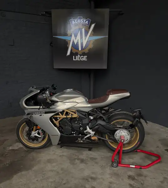 MV Agusta Superveloce 800 - foto 7