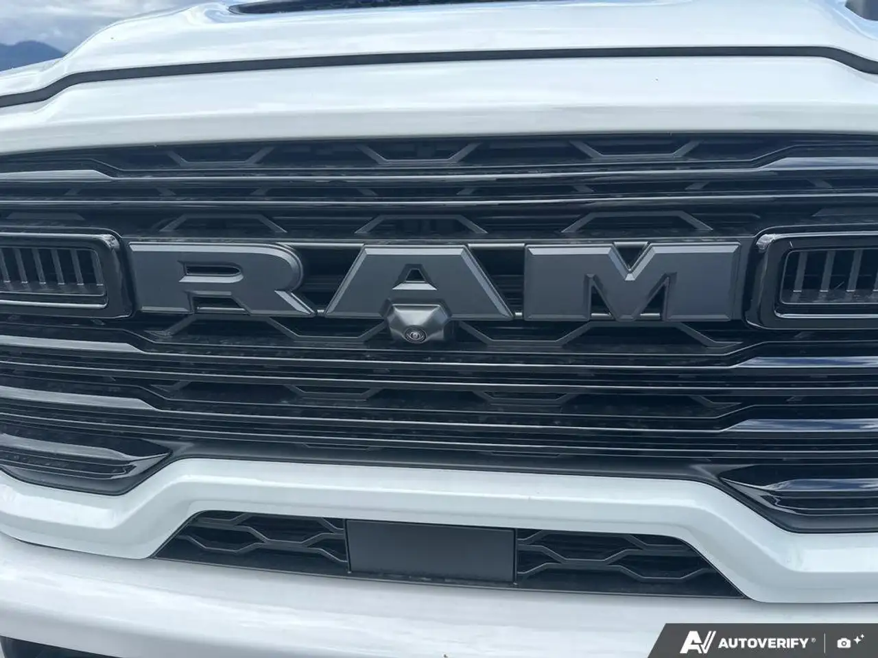 RAM 3500 снимка RAM 3500