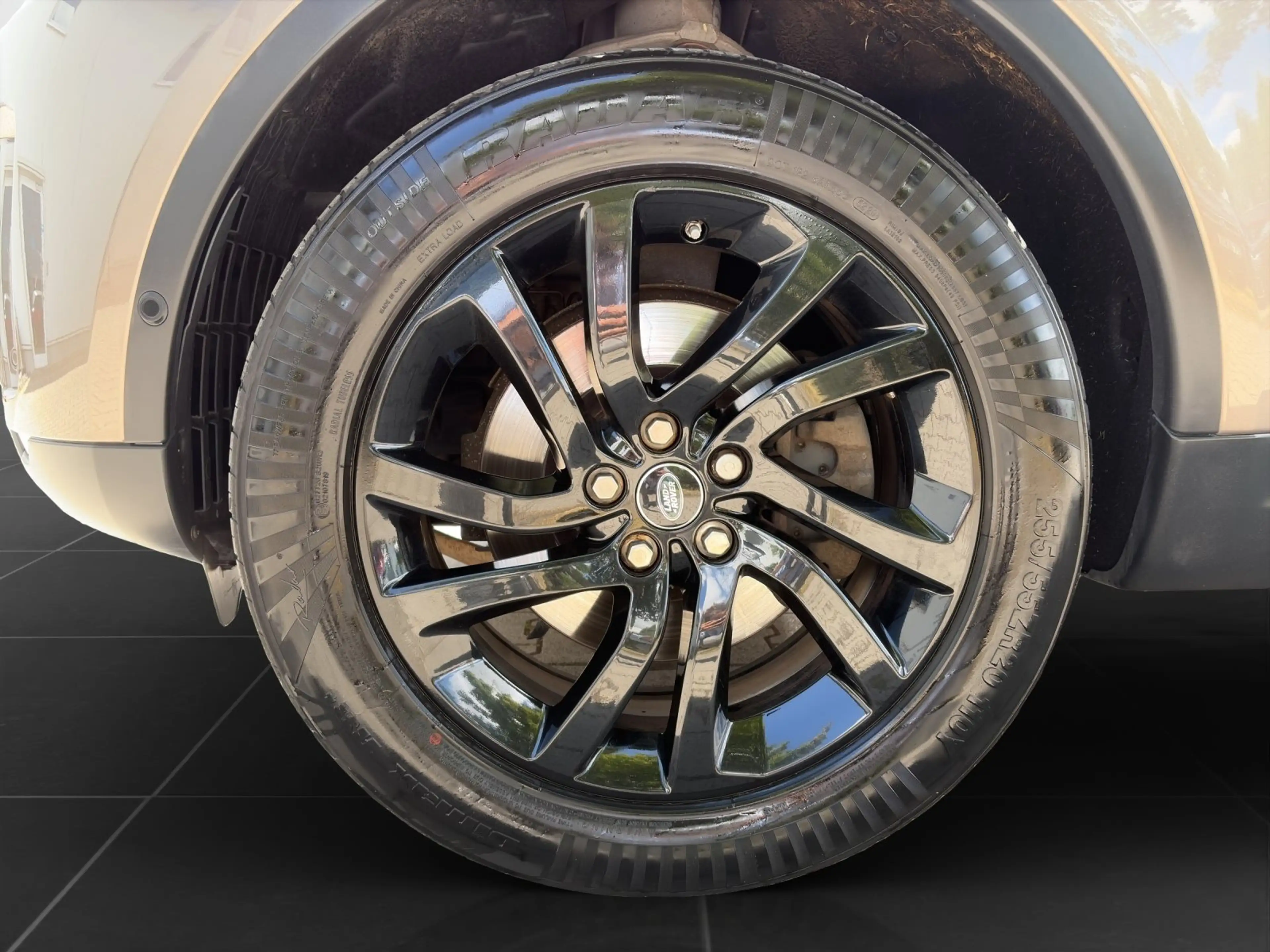 Land Rover Discovery 5 SE SD4 Adapt. LED 7-Sitzer — photo 8