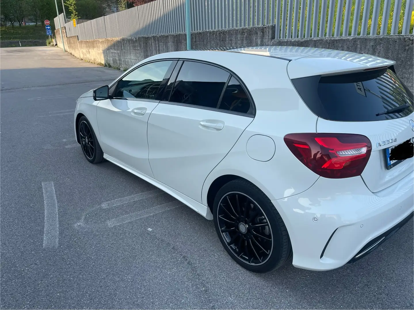 Mercedes-Benz A 220 A 220 d 4 matic Premium 177cv auto my16 Blanc - 1
