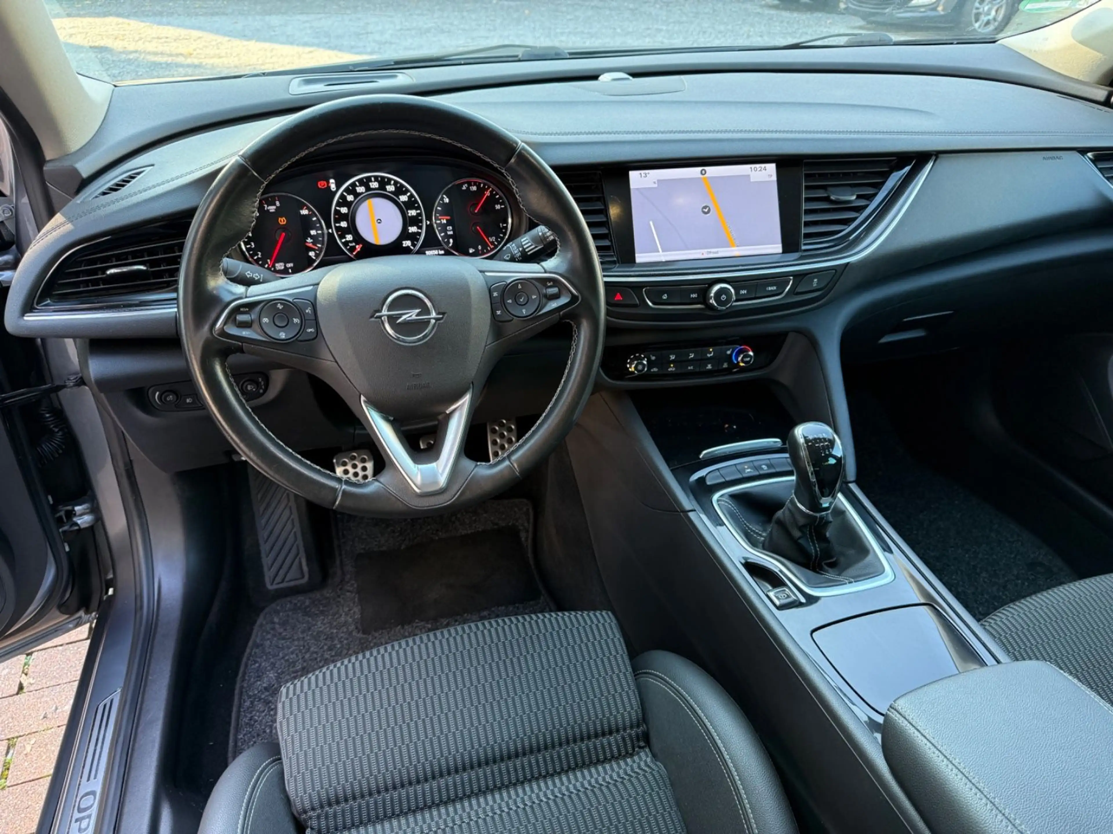 Opel Insignia B Sports Tourer Dynamic TÜV/ INSPEKTION — photo 12