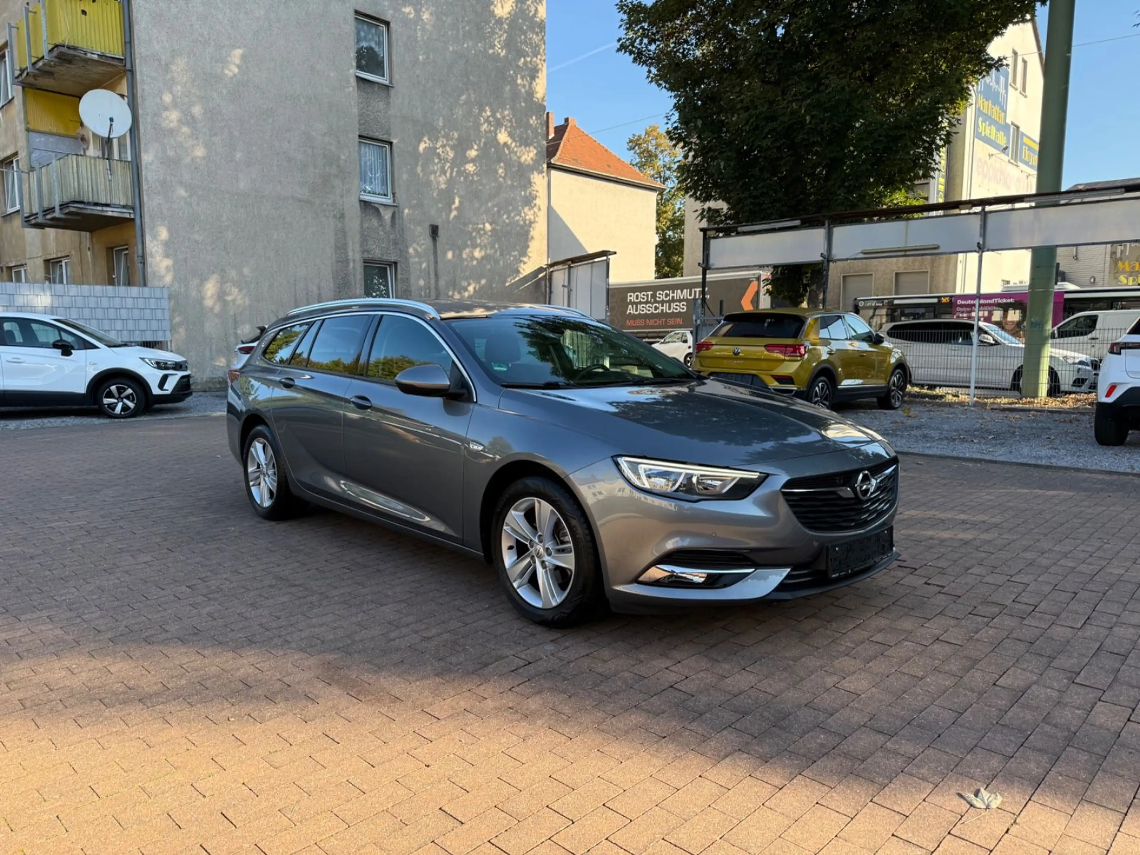 Opel Insignia B Sports Tourer Dynamic TÜV/ INSPEKTION — photo 3