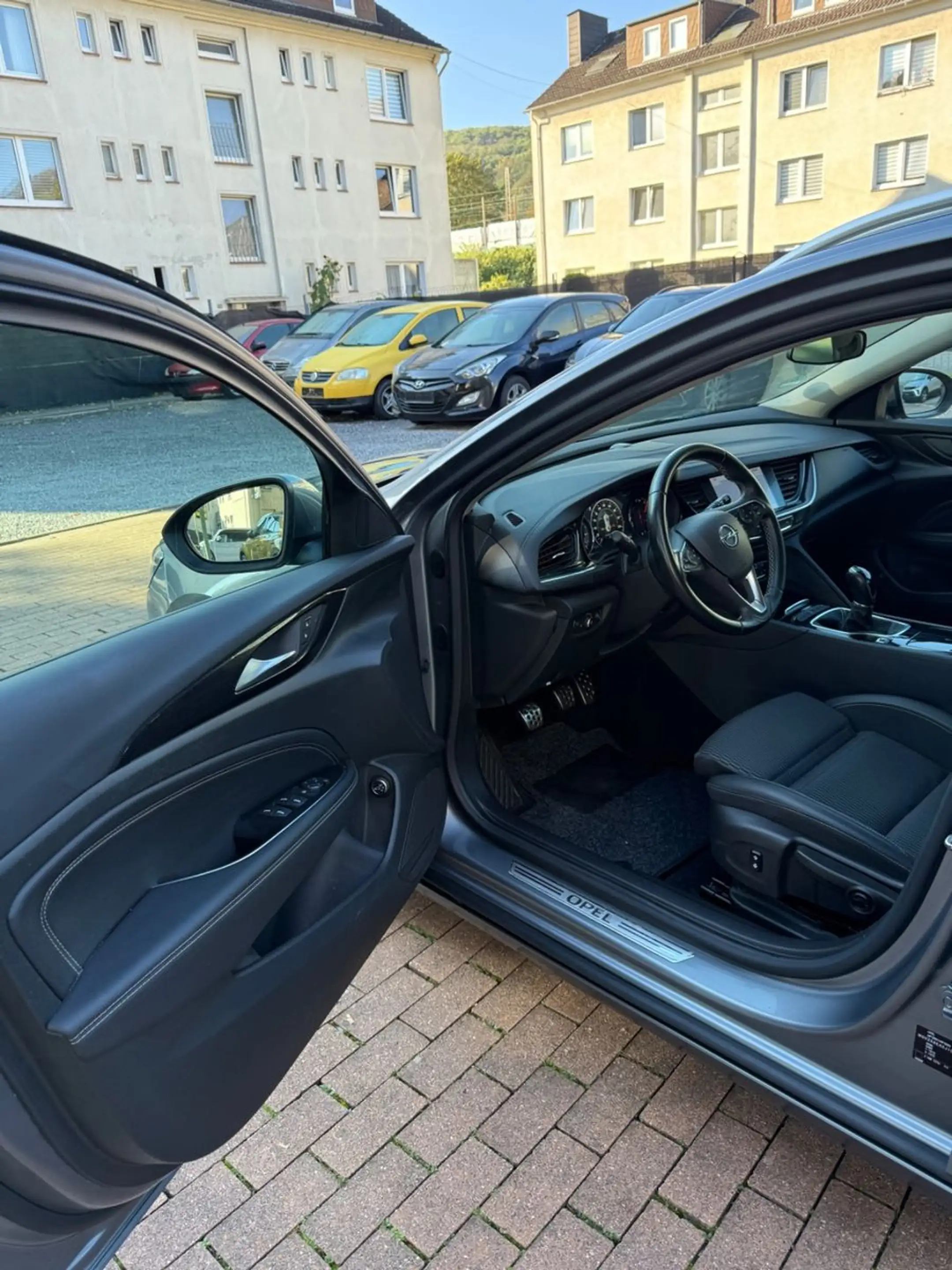 Opel Insignia B Sports Tourer Dynamic TÜV/ INSPEKTION — photo 9