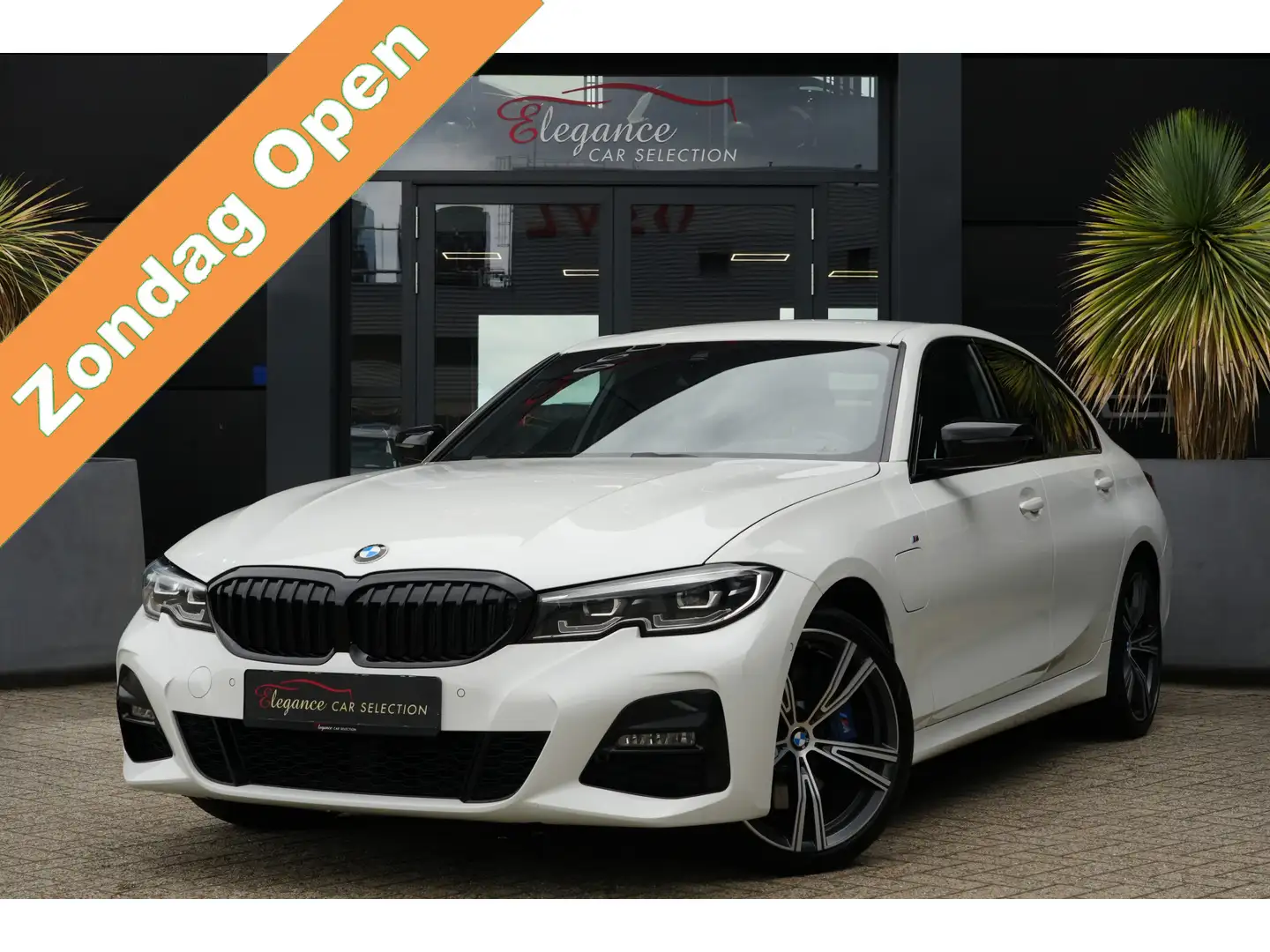 BMW 330 3-serie 330e M Sport High Executive 292pk Navigati Wit - 1