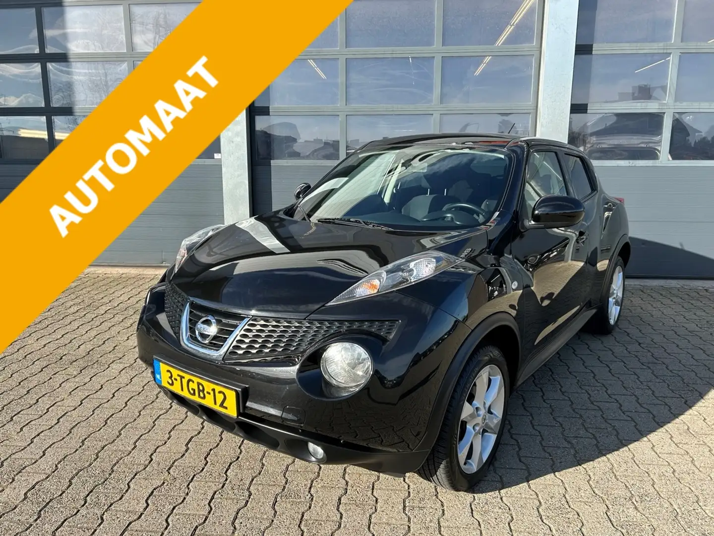 Nissan Juke 1.6 117pk Connect Edition Noir - 1