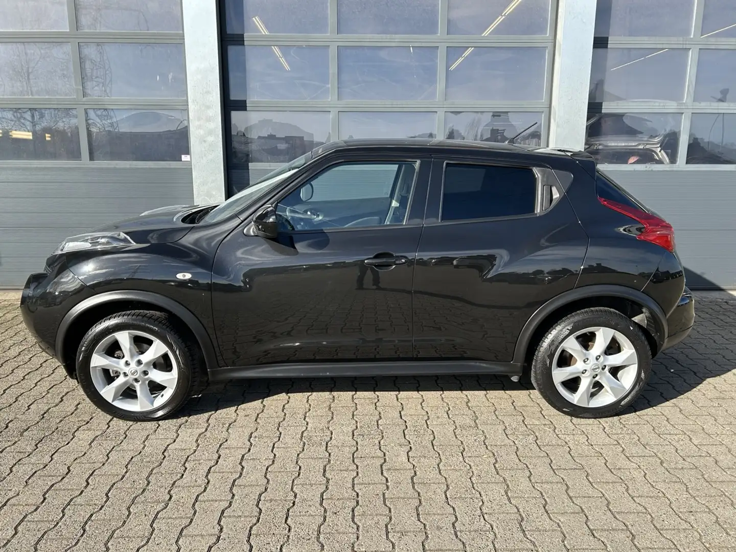 Nissan Juke 1.6 117pk Connect Edition Noir - 2