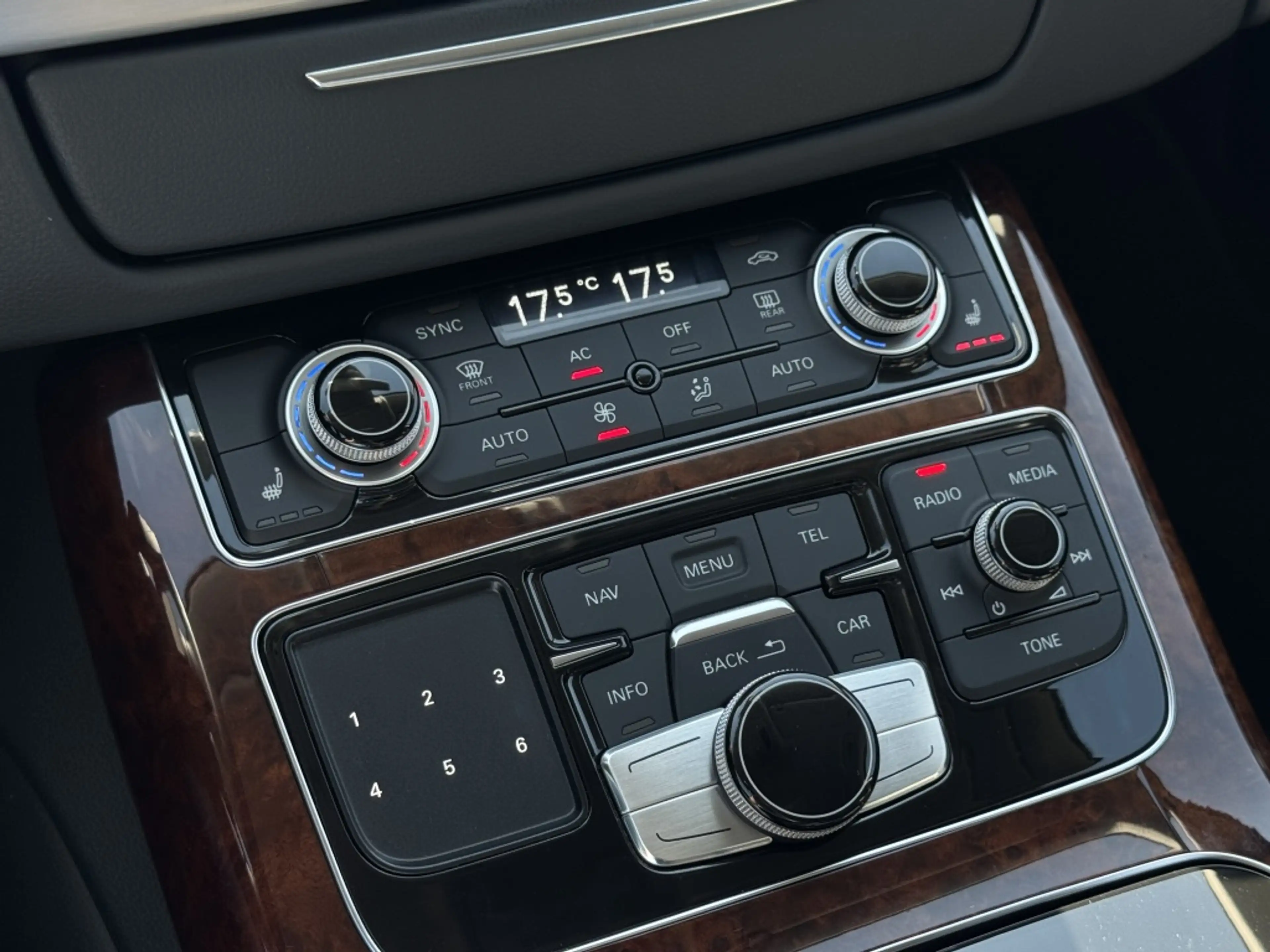 Audi A8 4.2 FSI Pro Line+ Ex. Diplomat (CD) dealer serv. F — photo 11