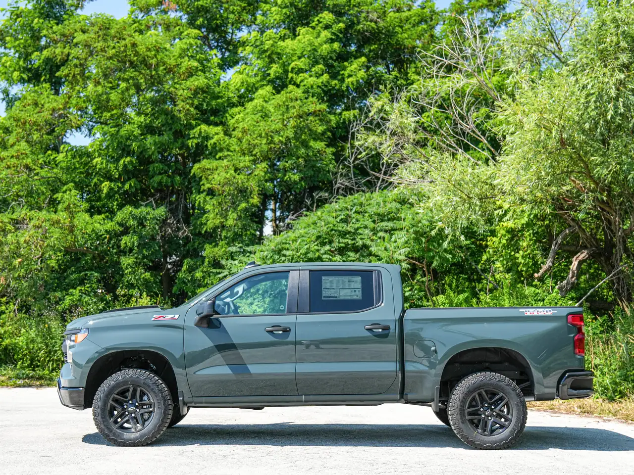 Chevrolet Silverado 1500 снимка Chevrolet Silverado 1500