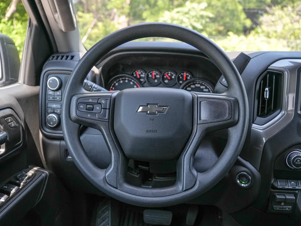 Chevrolet Silverado 1500 снимка Chevrolet Silverado 1500