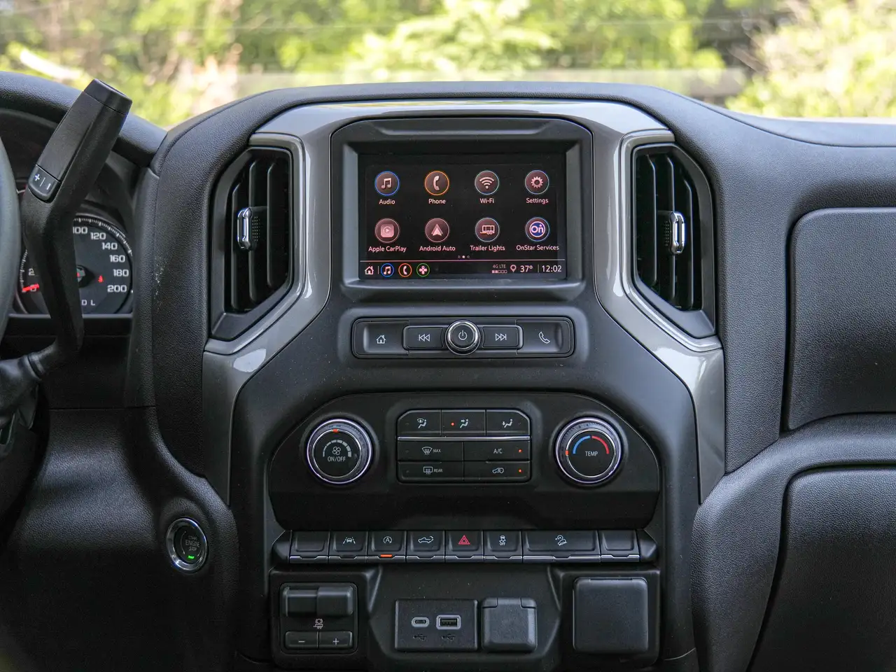 Chevrolet Silverado 1500 снимка Chevrolet Silverado 1500