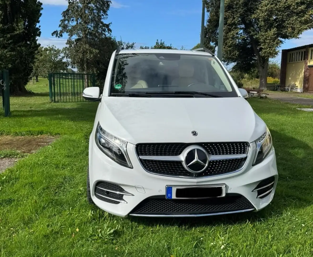 Mercedes-Benz V 300 V300d Avantgarde-Edition extralang Weiß - 1