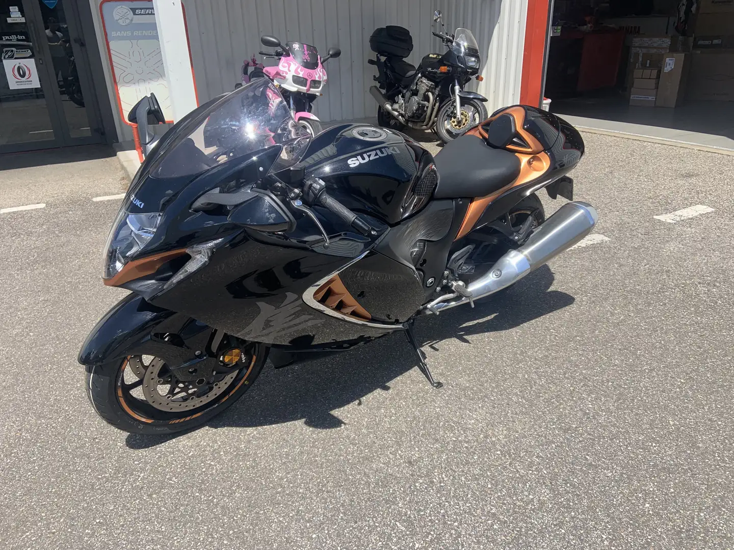 Suzuki Hayabusa Noir - 1
