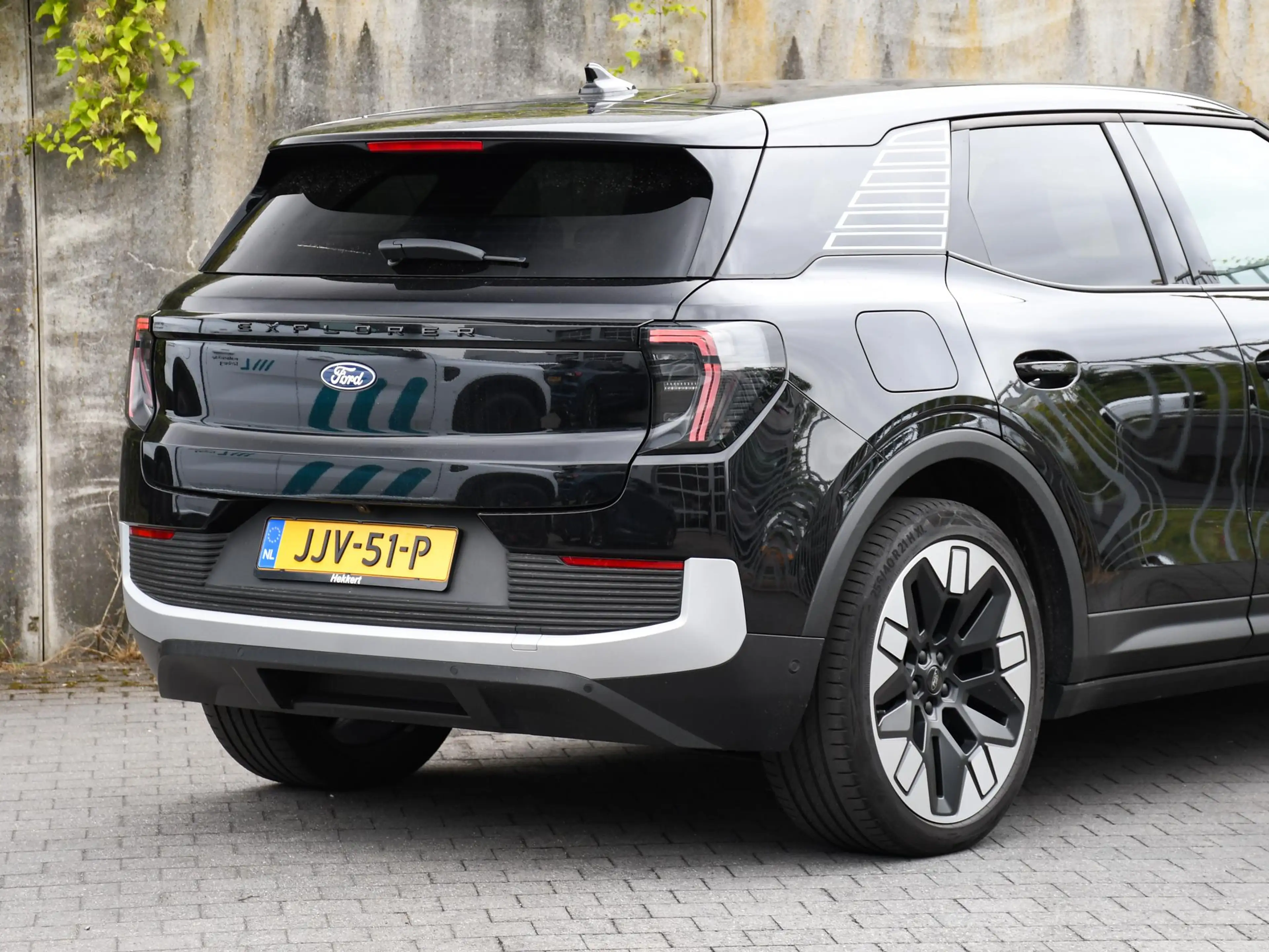 Ford Explorer Premium Extended Range RWD 77 kWh 286pk Automaat P — photo 6