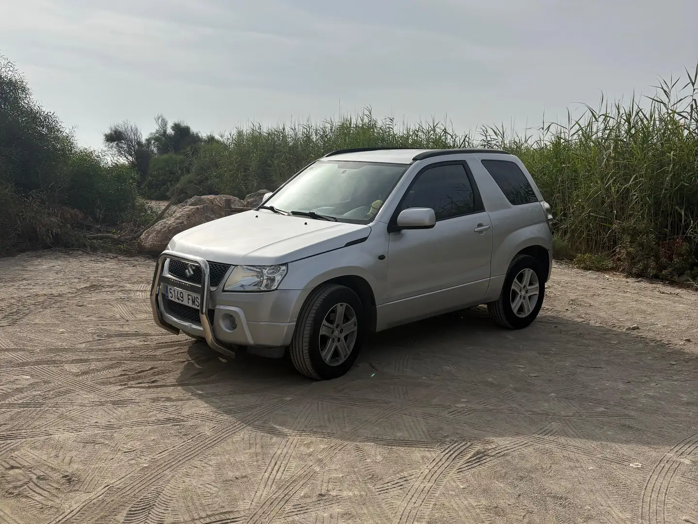 Suzuki Grand Vitara Grand Vitara 1.6 L JX Plateado - 1