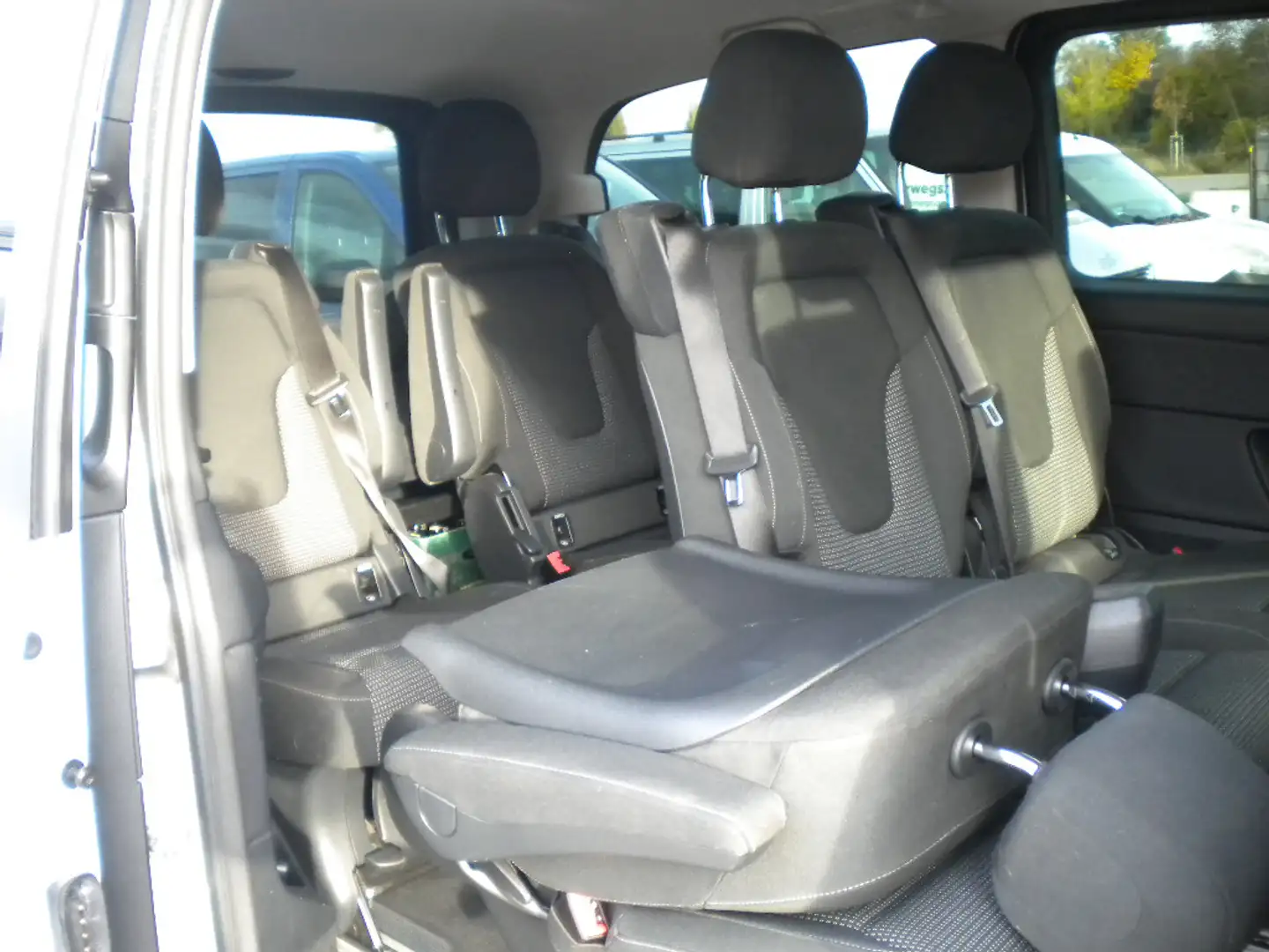 Mercedes-Benz V 220 Edition MBUX*Kamera*Night*LED*AHK* Weiß - 2