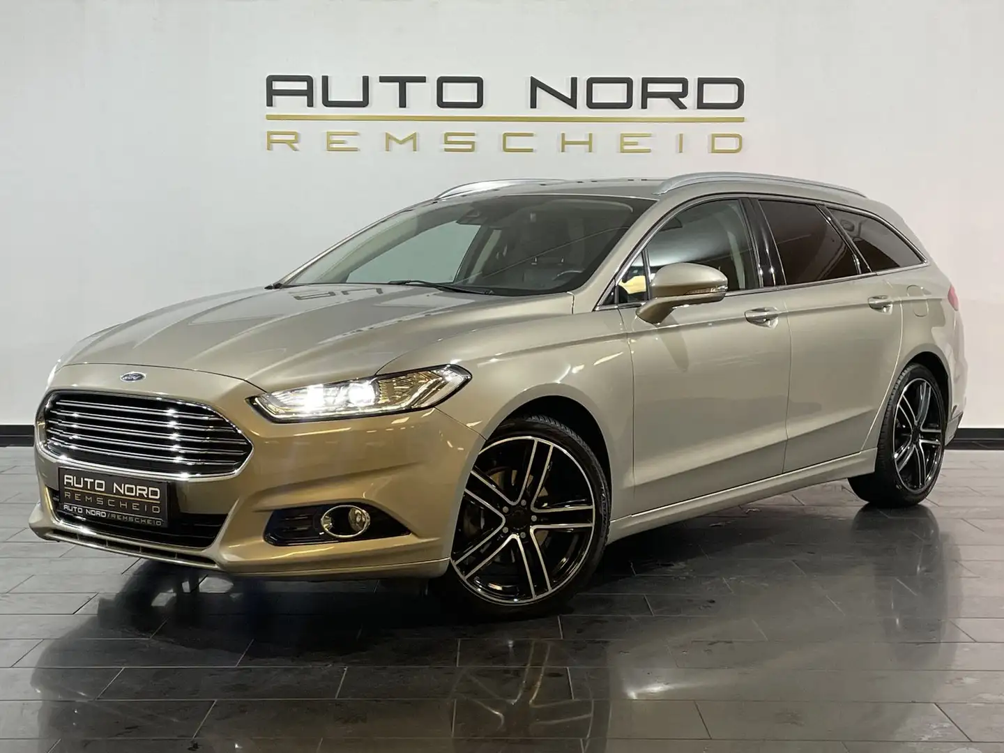 Ford Mondeo Titanium *Adaptive-LED*KeyGo*Tempomat* Beige - 1