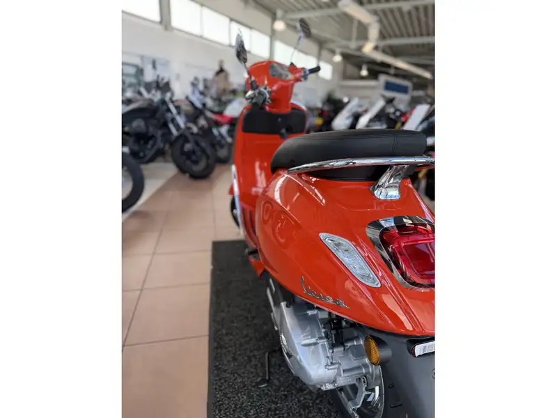 Vespa Primavera 125 - foto 2