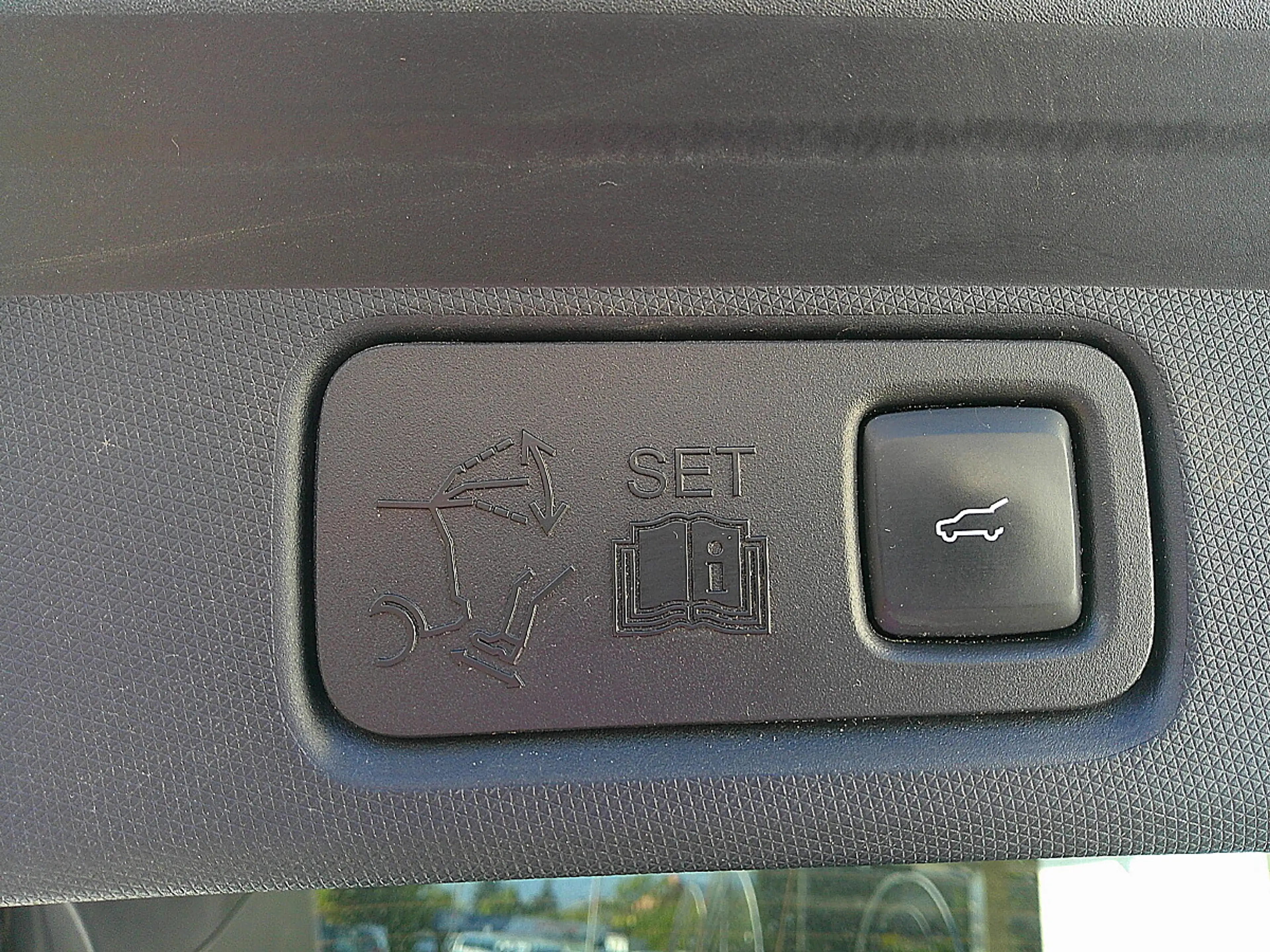 Ford Mustang Mach-E AWD Elektro Extended Range — photo 6