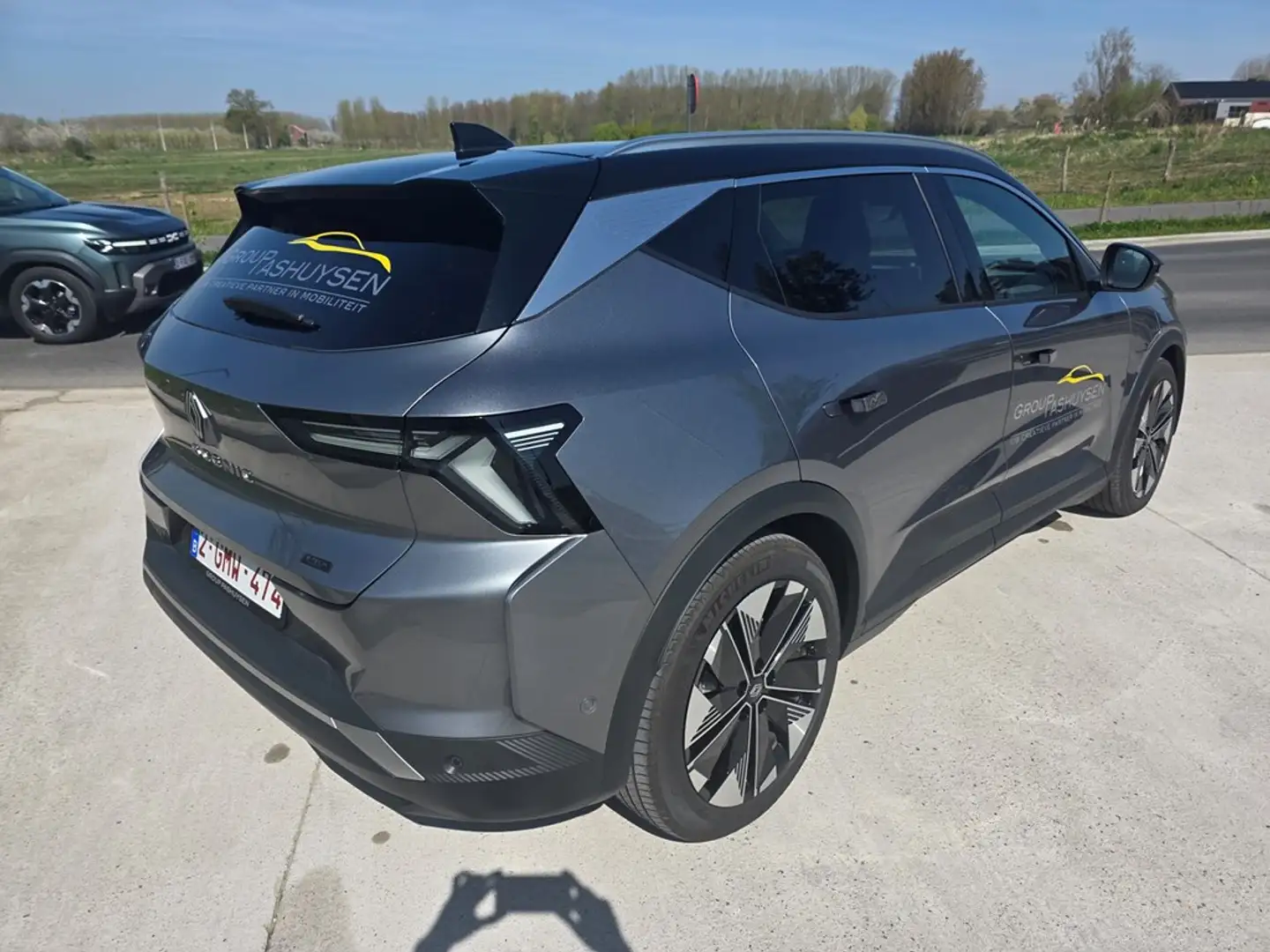 Renault Scenic techno 220 hp long range Grijs - 2