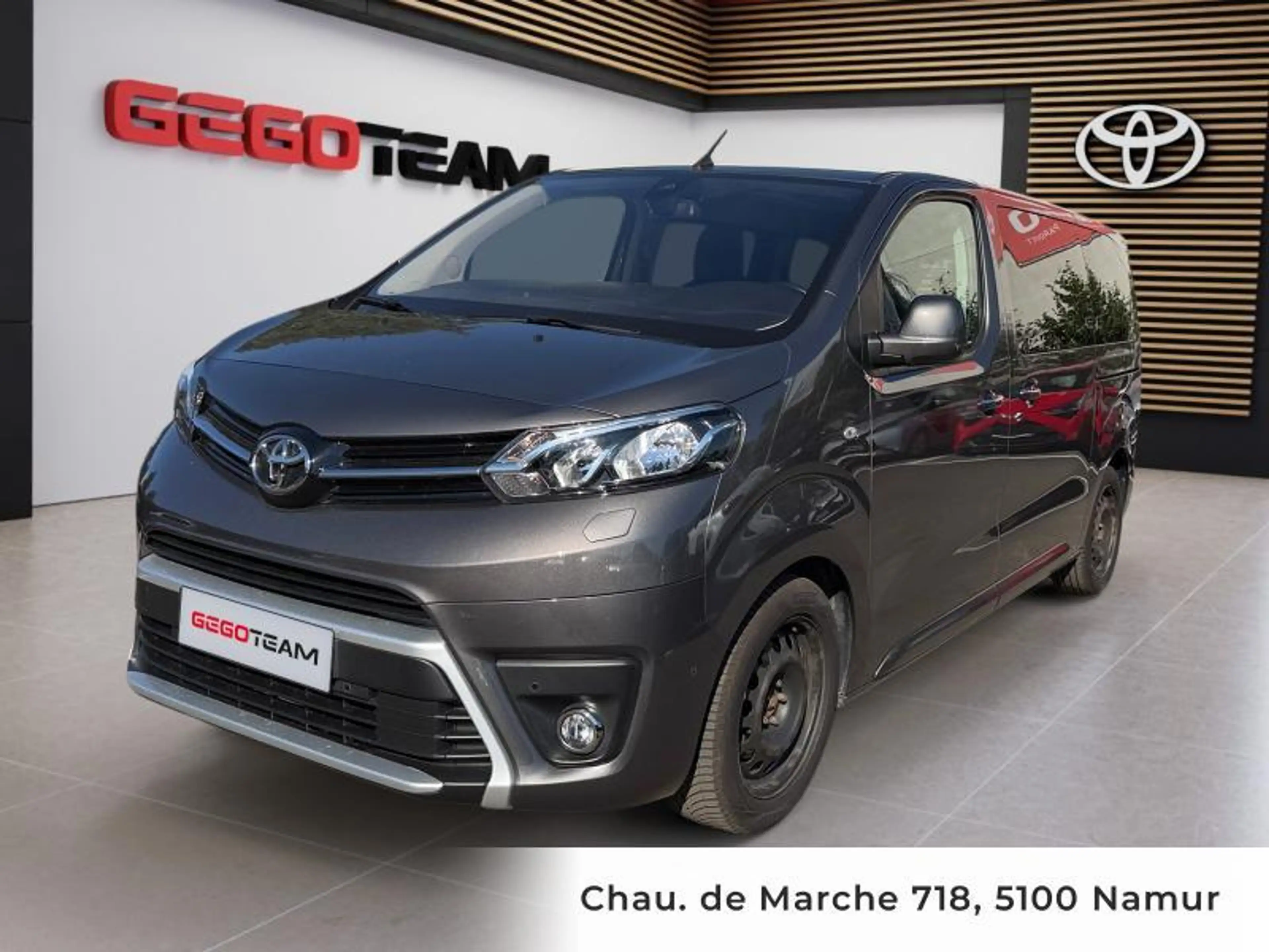 Toyota Verso MPV