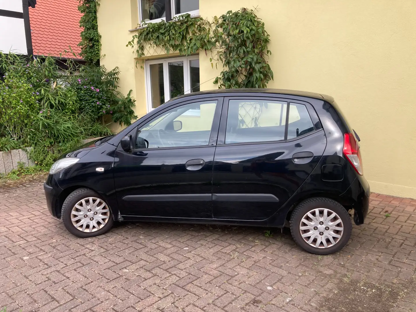 Hyundai i10 i10 1.1 Classic Schwarz - 2