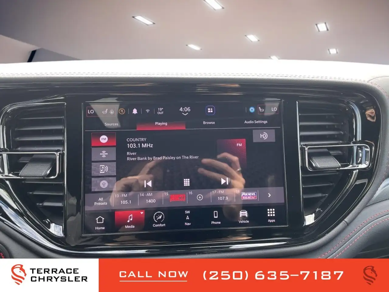 Dodge Durango снимка Dodge Durango