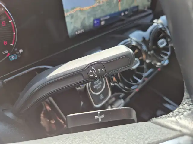 Mercedes-Benz Gla view 10