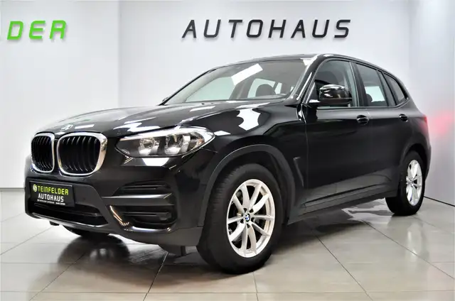 BMW X3 view 4