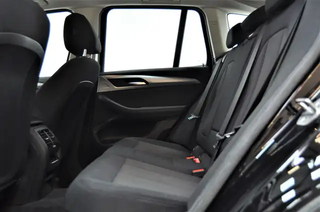 BMW X3 view 15