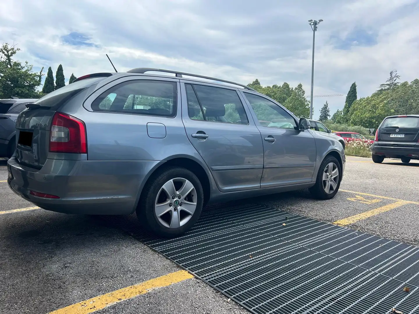 Skoda Octavia Wagon 1.6 105cv PRONTA CONSEGNA Grigio - 2