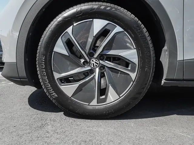 Volkswagen Id.4 view 7