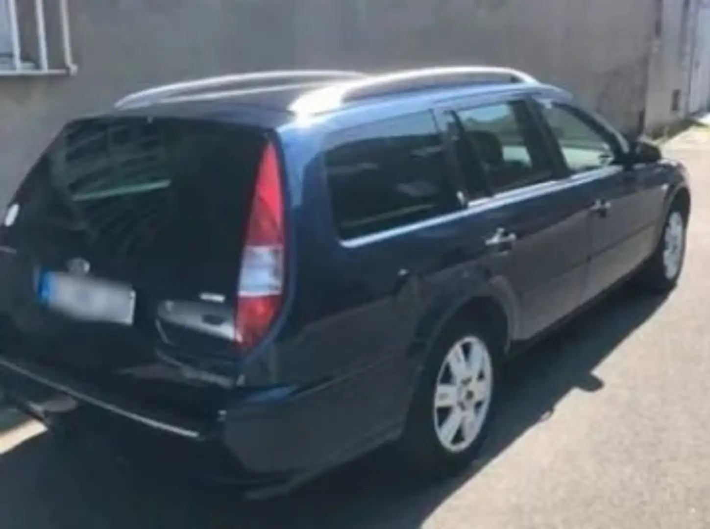 Ford Mondeo 2.0 Turbo Di Ghia Bleu - 1
