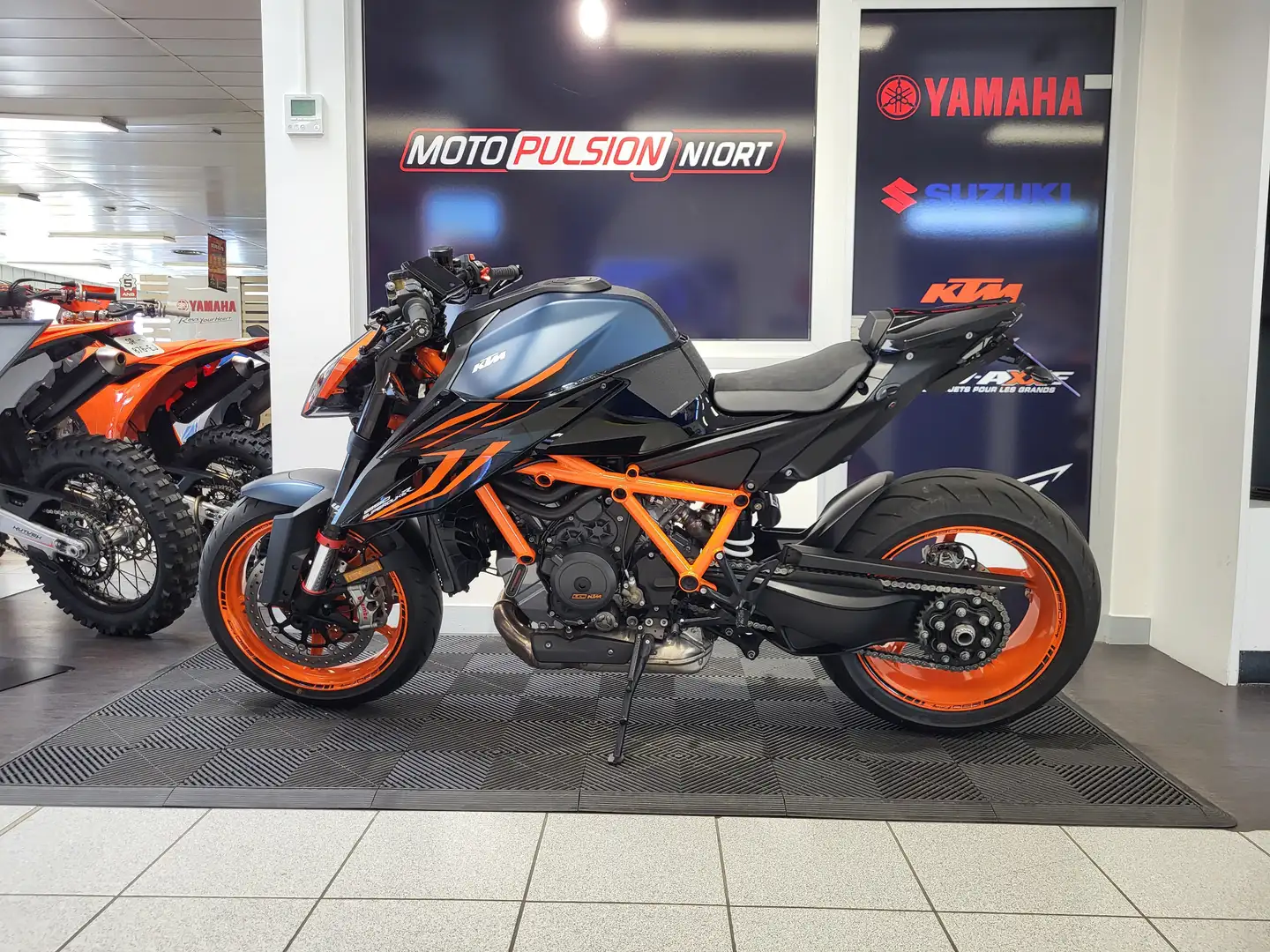KTM 1290 Super Duke R Niebieski - 2