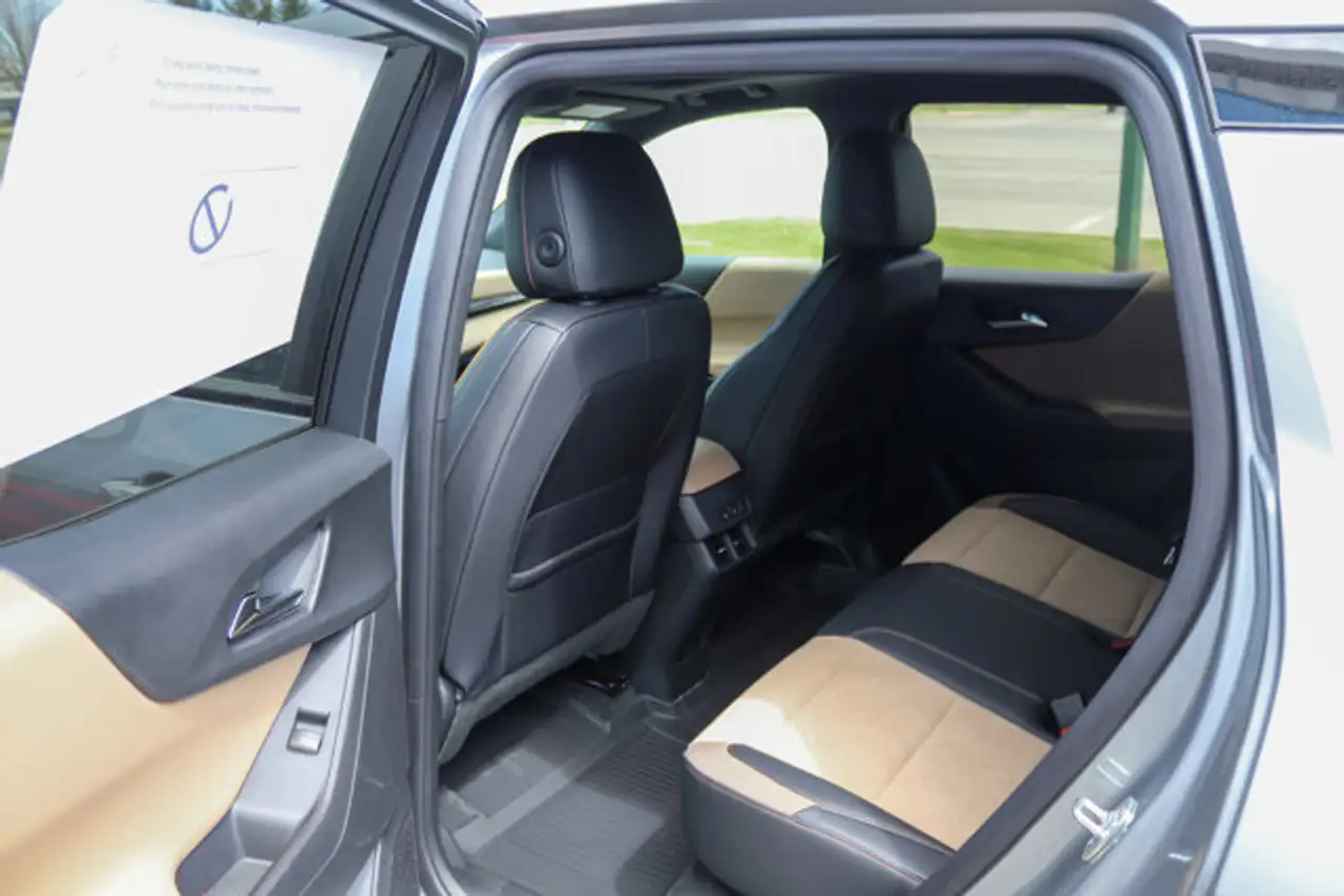 Chevrolet Equinox снимка Chevrolet Equinox