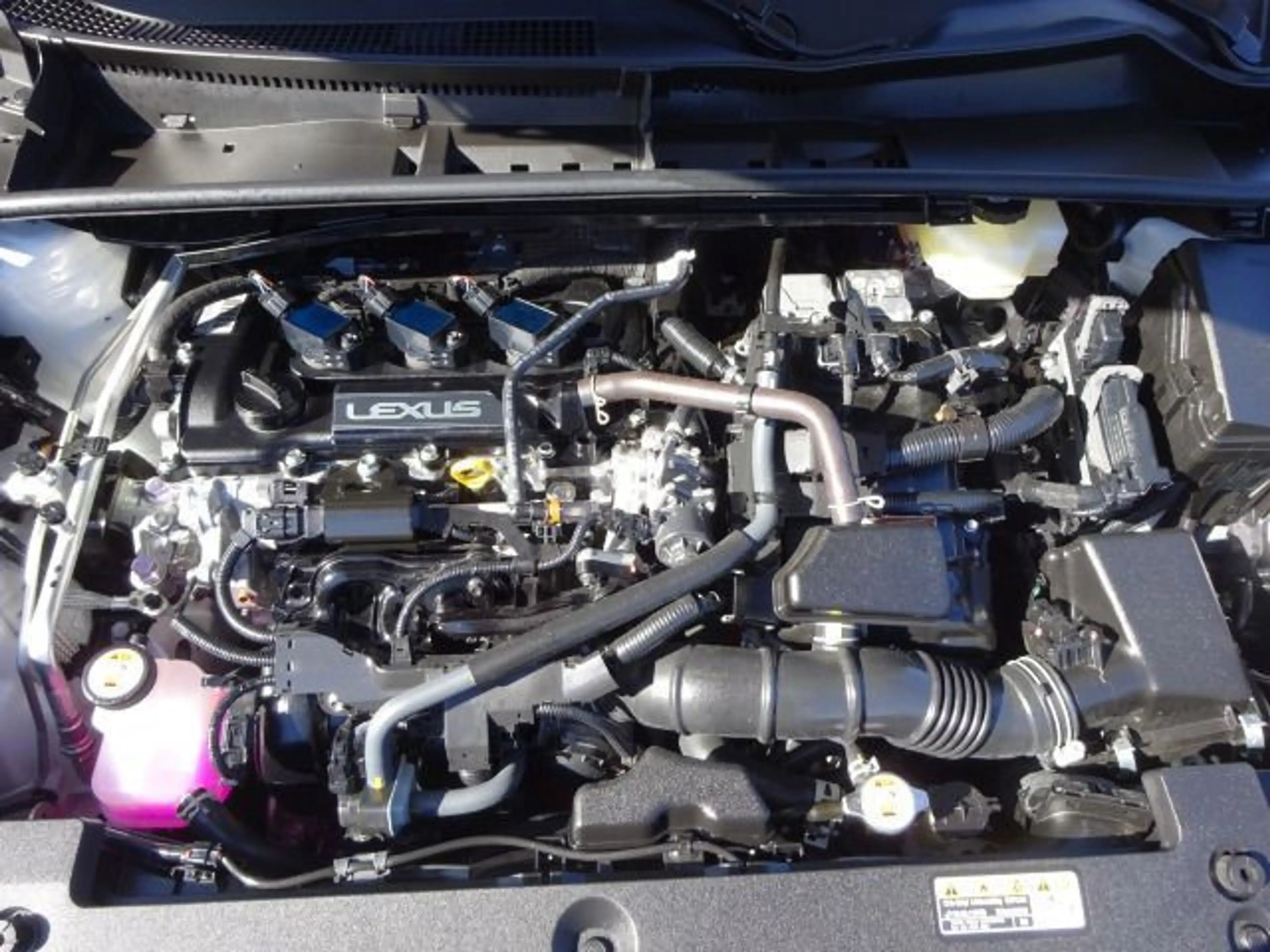Lexus LBX 1.5 FWD Basis Kamera Navi Klima SHZ — photo 11