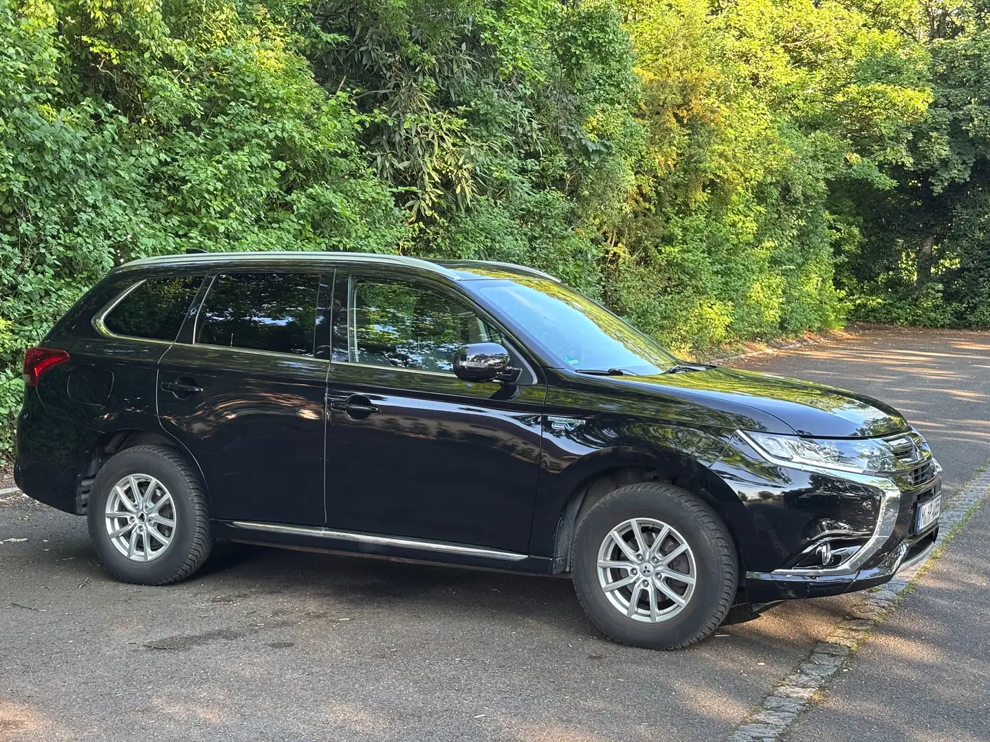 Mitsubishi Outlander Outlander 2.0 4WD Plug-In Hybrid Top Schwarz - 2