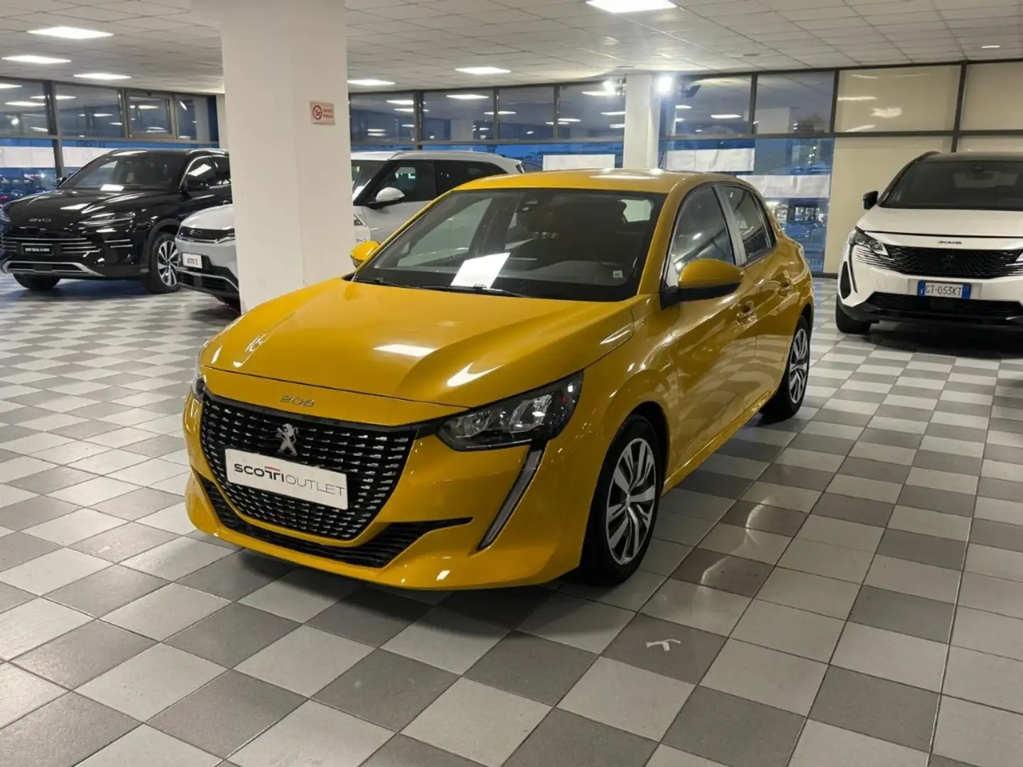 Peugeot 208 5 Porte 1.2 PureTech Active Jaune - 1