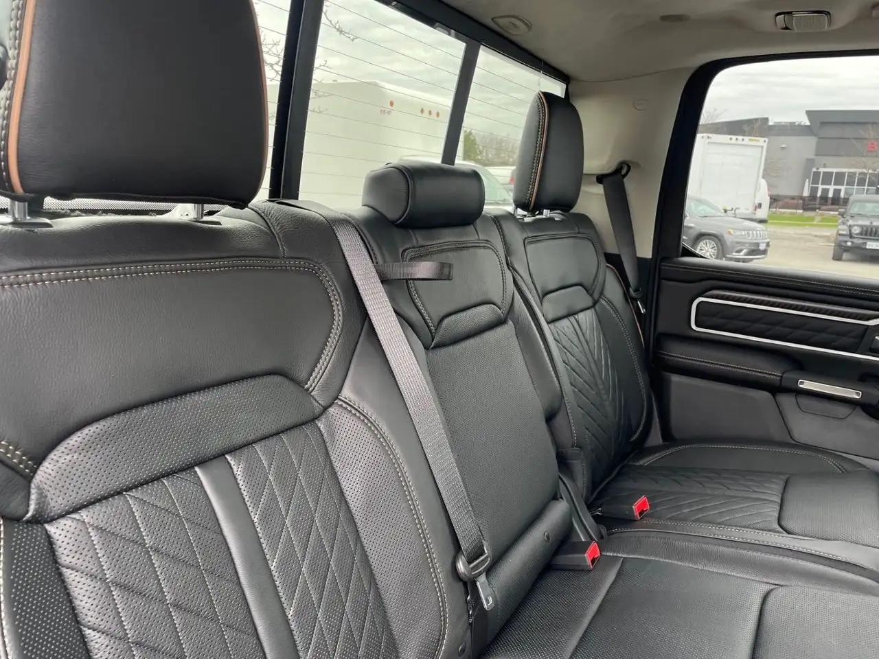 RAM 1500 снимка RAM 1500