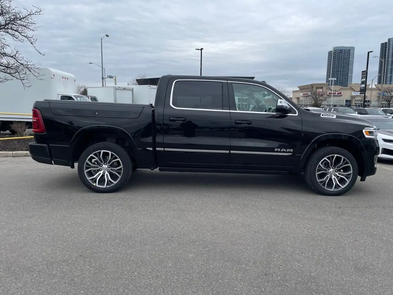 RAM 1500 снимка RAM 1500