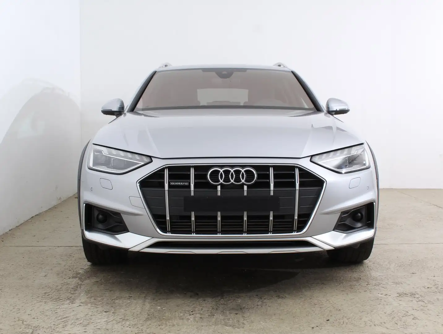 Audi A4 allroad 45 TFSI quattro Silber - 2